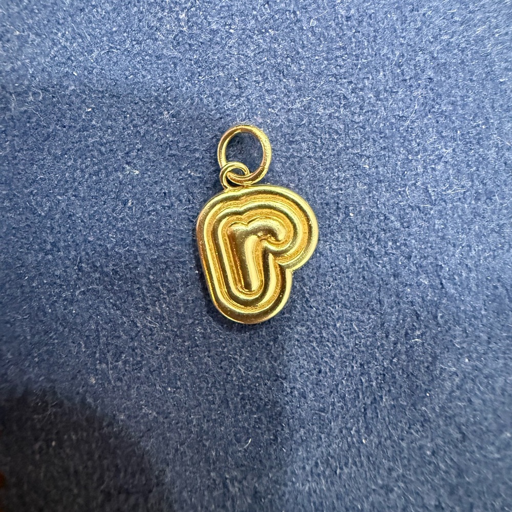 ruth ny puffy initial “r” charm
